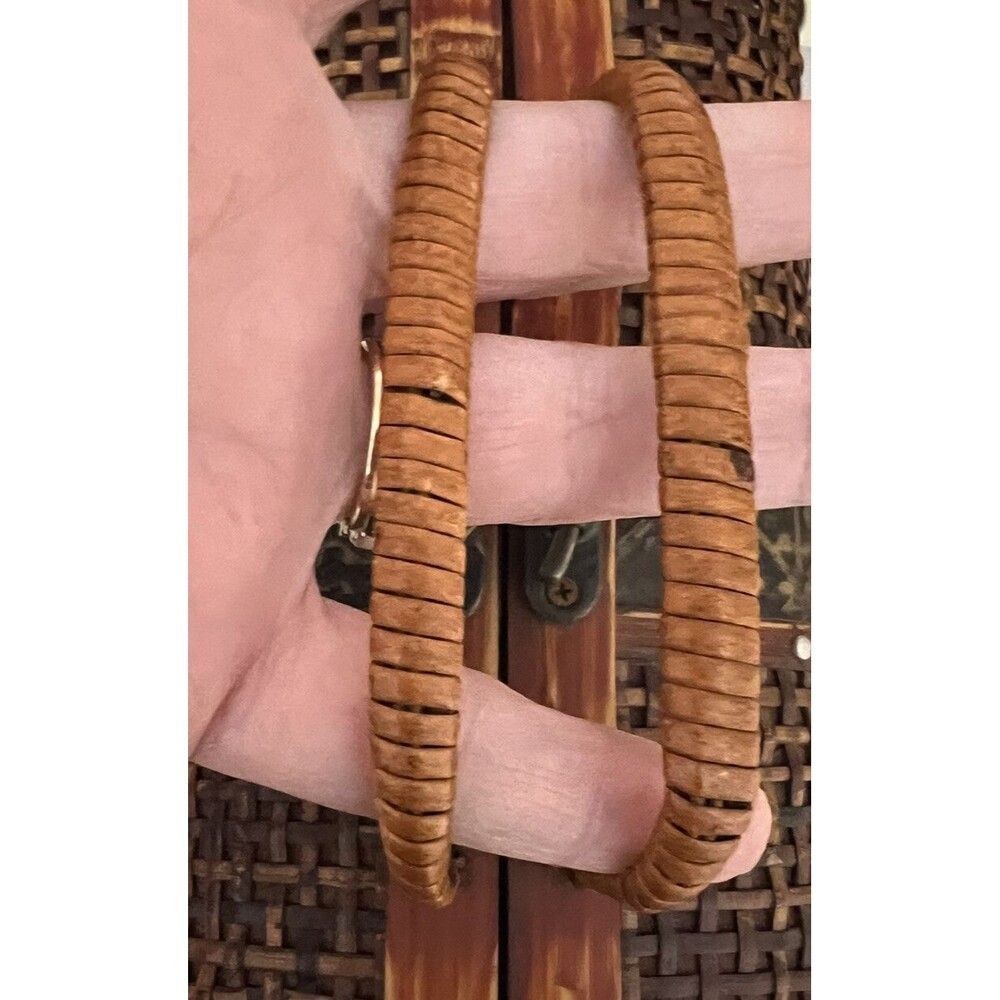Wooden Vintage Unique Handbag With Metal Latch Purse - Picture 2 of 12